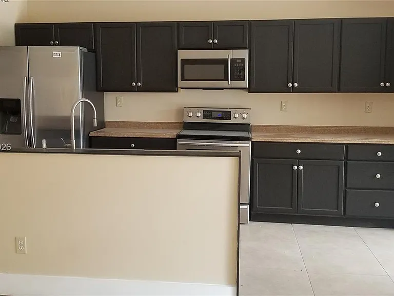 13147 SW 11th Lane Cir #13147 — Photo 2