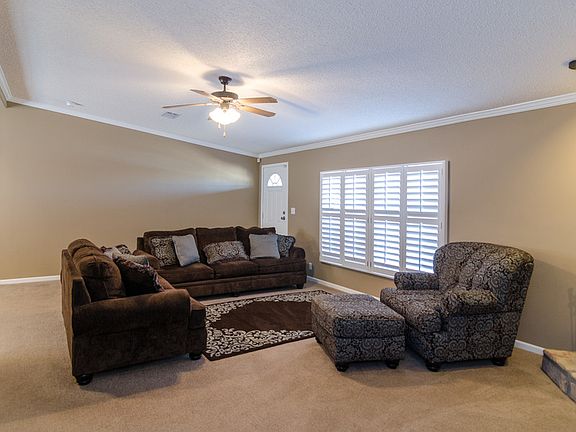 3rd image of 10020 Chestnut Bay Oakes