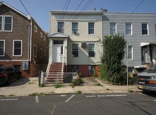 117 Bleeker St, Jersey City, NJ 07307