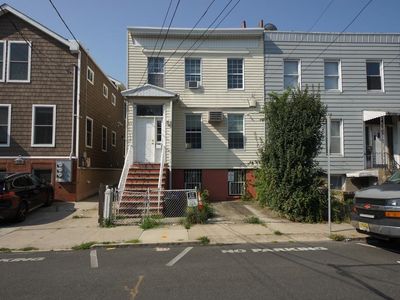 117 Bleeker St, Jersey City, NJ, 07307