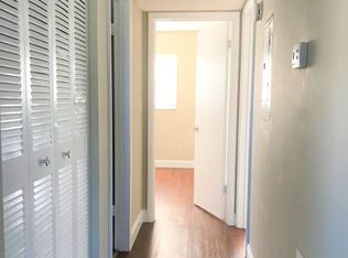 2202 57th St S APT 105, Gulfport, FL 33707