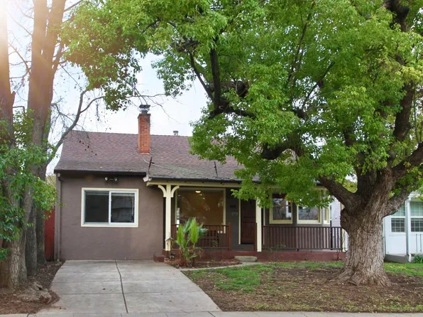 2546 28th St, Sacramento, CA 95818