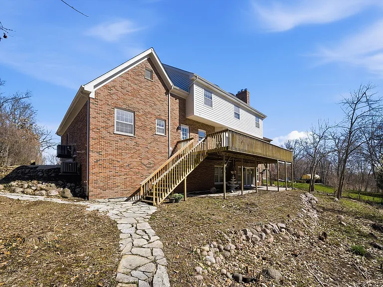 1215 Triple Crown Ct — Photo 2
