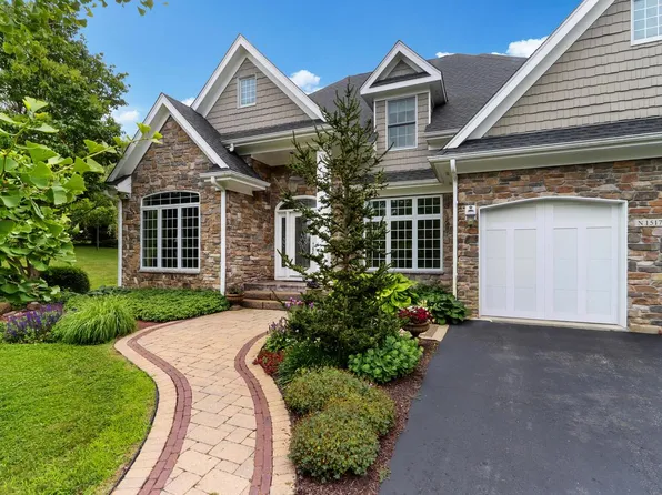 N1517 Meadow Ridge CIRCLE, Lake Geneva, WI 53147