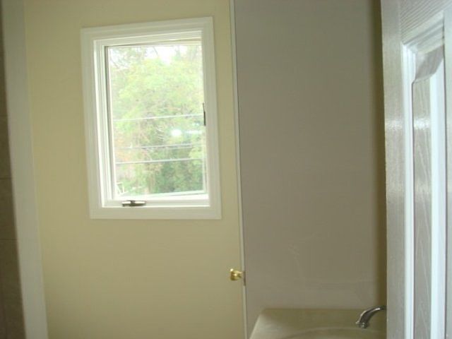2nd image of 144 S Hamilton Ave