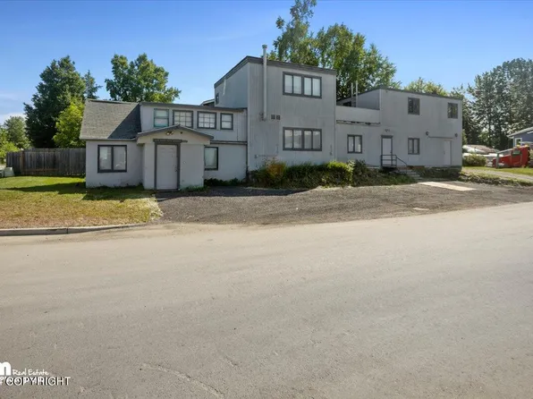1106 W 36th Ave, Anchorage, AK 99503