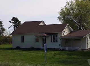 18016 Beaverdale Rd, New london, IA 52645