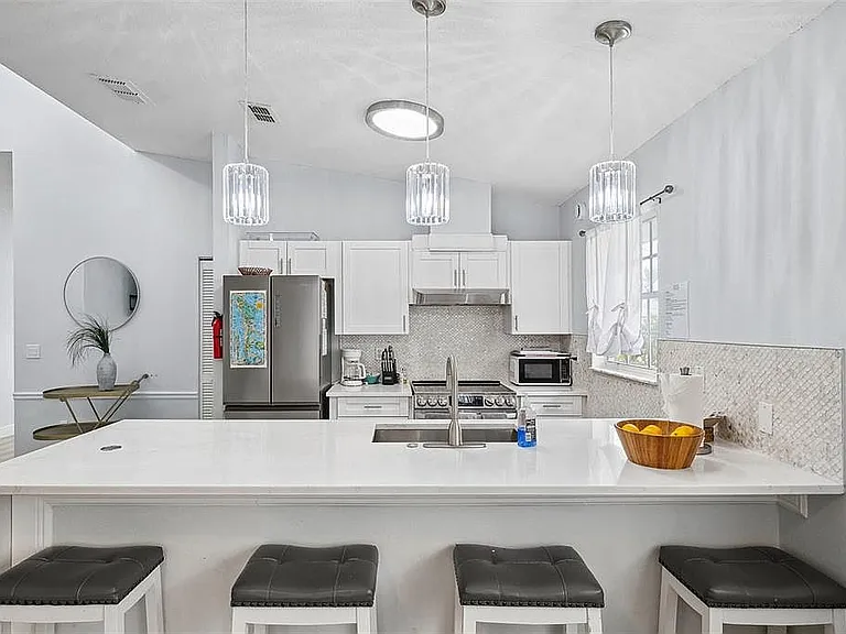 313 Poinsettia Rd — Photo 26