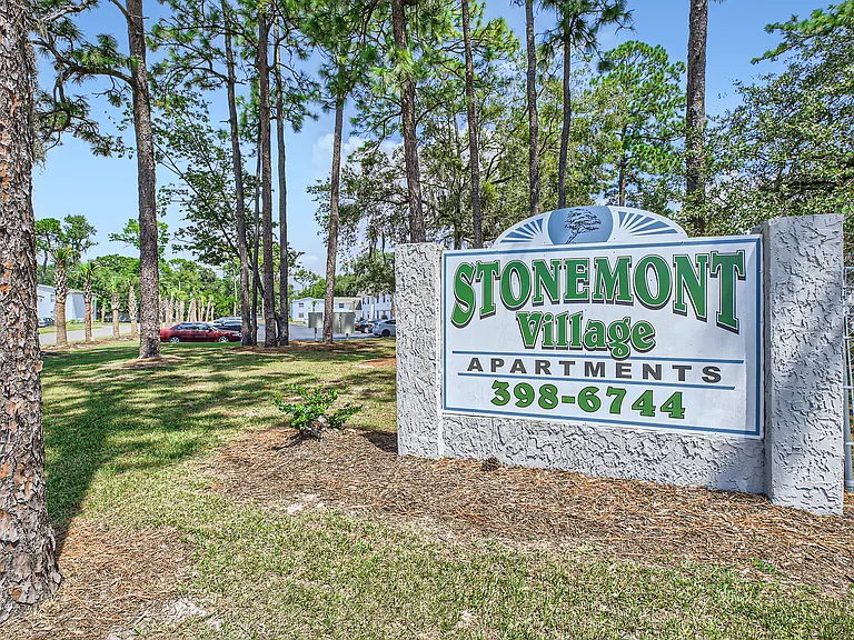 Stonemont Village — Photo 2
