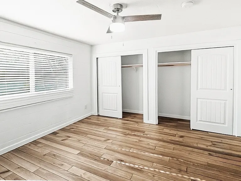 1911 E Amelia Ave #7 — Photo 34