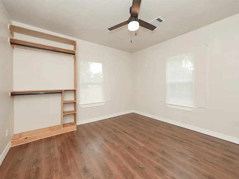 9305 Kentshire Dr — Photo 12