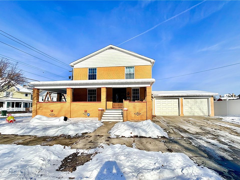 1st image of 214 W Cedar Ave