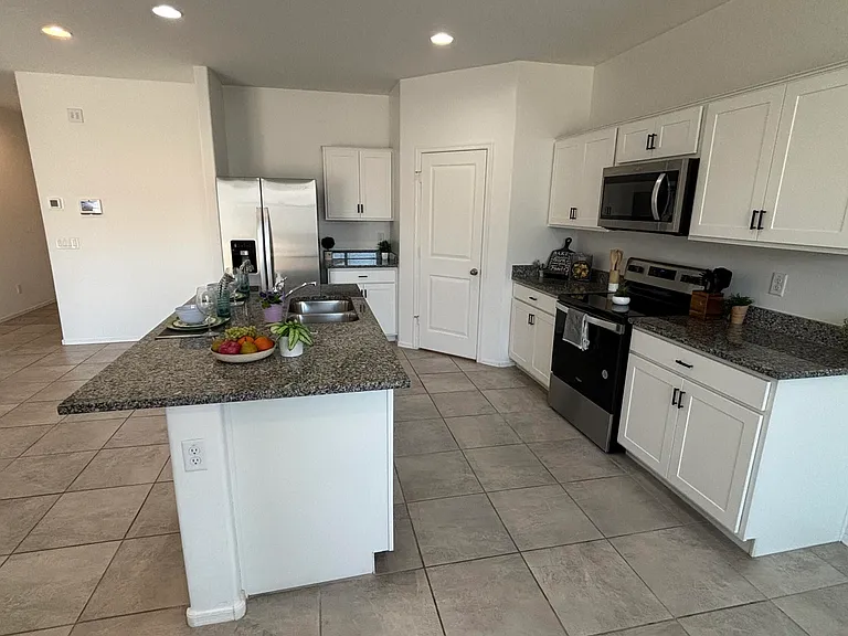 1136 W Sand Canyon Ct — Photo 8