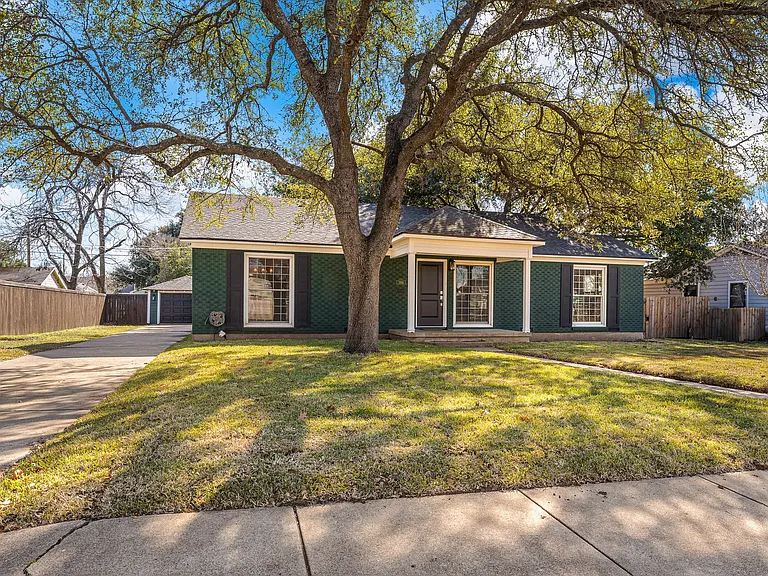 33066 Cumberland Ave — Photo 4