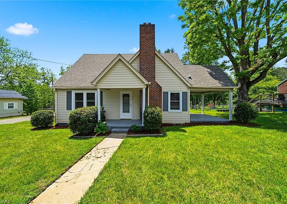 1st image of 210 Valdese Dr