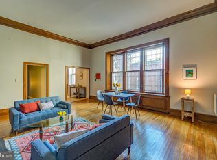 1012 Spruce St APT 2R, Philadelphia, PA 19107