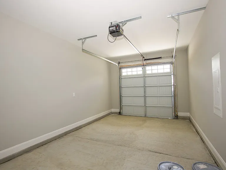 1021 Juniper Lake Rd — Photo 20