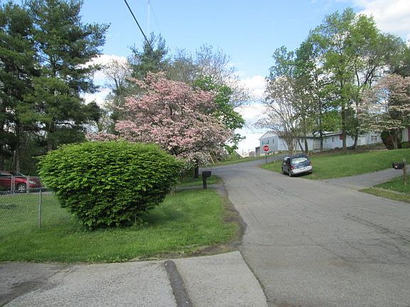 3rd image of 3409 Norway Ave NW