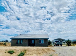 6081 Elsinore Rd, Phelan, CA 92371