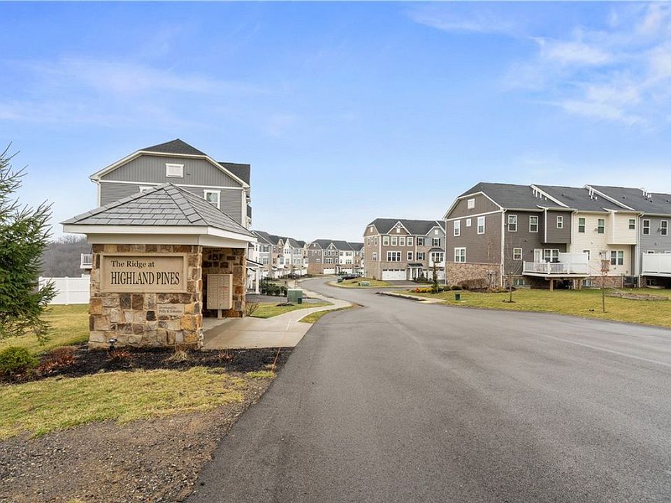 1st image of 102 Curtis Ct
