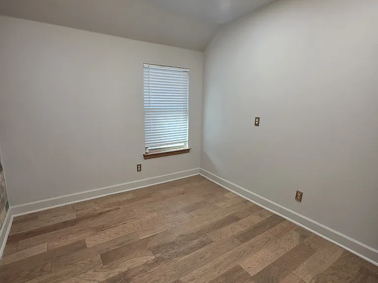 11745 Wulstone Rd — Photo 28