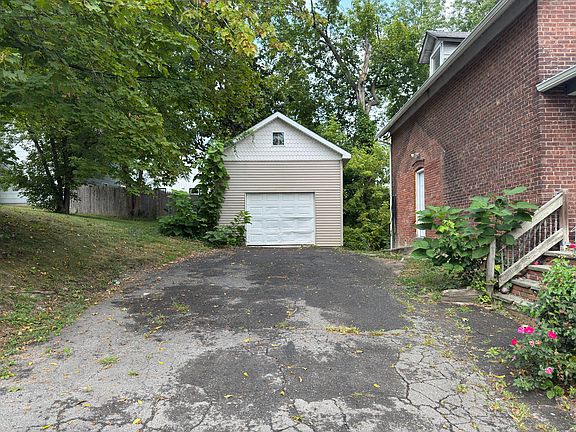 Off-street parking in driveway