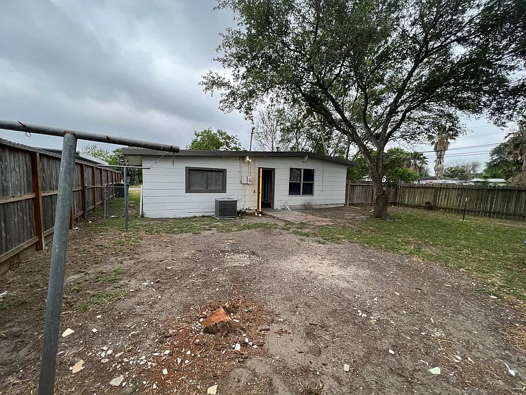 4845 Concord St — Photo 13