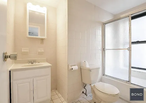 Rented by Bond New York | media 35