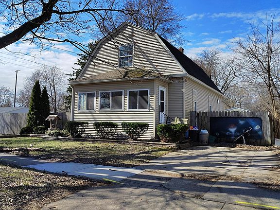 4th image of 509 S Elm St