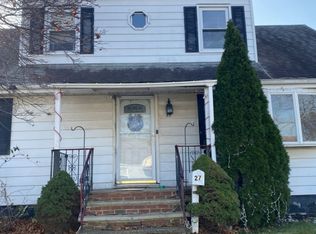 27 S Grove Ave #1, Perth Amboy, NJ 08861