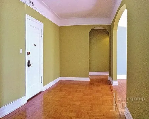 Rented by Hecht Group | media 24