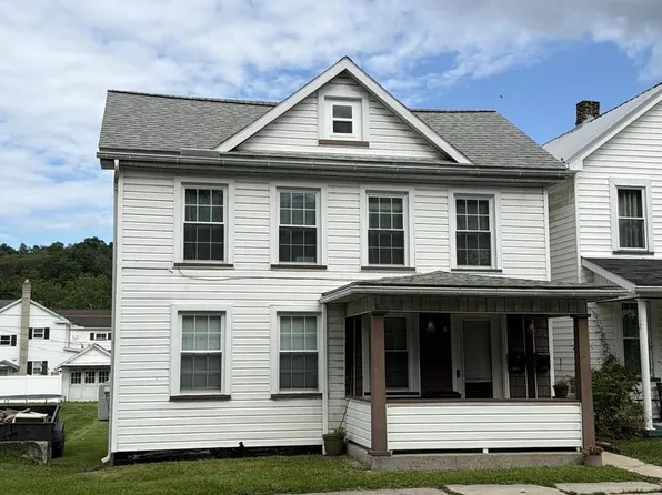 1427 Moore St, Huntingdon, PA 16652