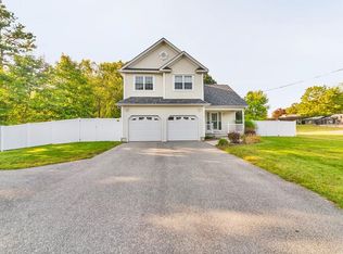 1012 Burnett Rd, Chicopee, MA 01020