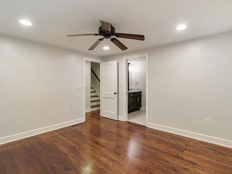 7343 Rosewood St — Photo 24