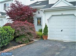 32 Saffron Dr, Lumberton, NJ 08048
