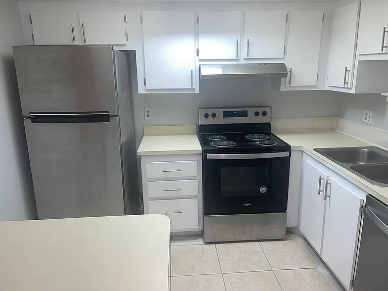 4185 Oak Terrace Dr — Photo 1