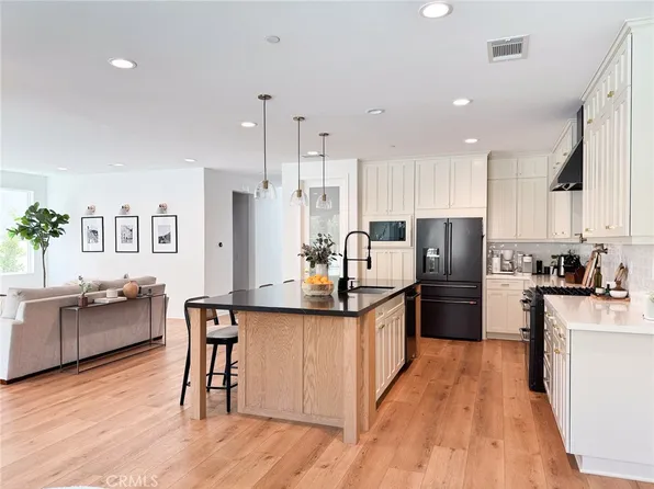 28524 Songbird Way, Santa Clarita, CA 91350