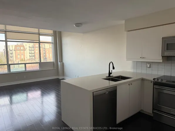 200 Manitoba St #334, Toronto, ON M8Y 3Y9