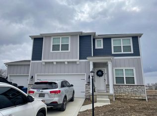 294 Lake Hills Ct, Pickerington, OH 43147