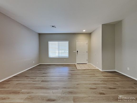3rd image of 13017 W Whitton Ave