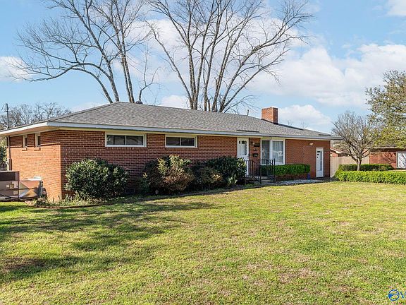 2nd image of 609 Vance Rd SW