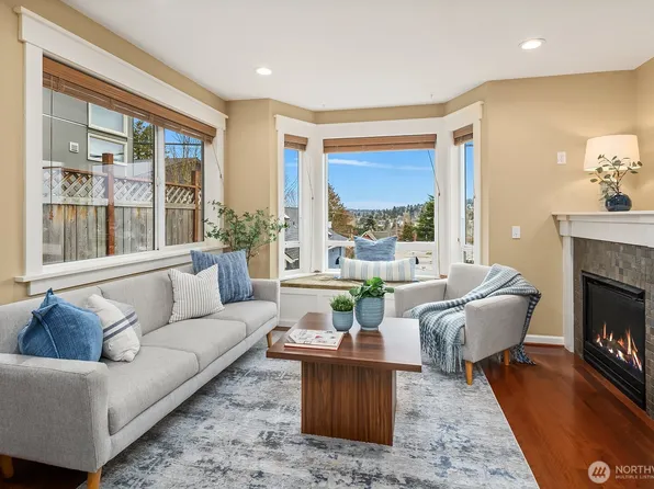 114 W Florentia Street #B, Seattle, WA 98119