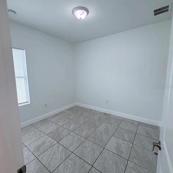 812 Glastonbury Dr — Photo 16