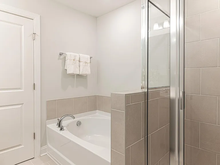 1203 Tice Ln — Photo 23