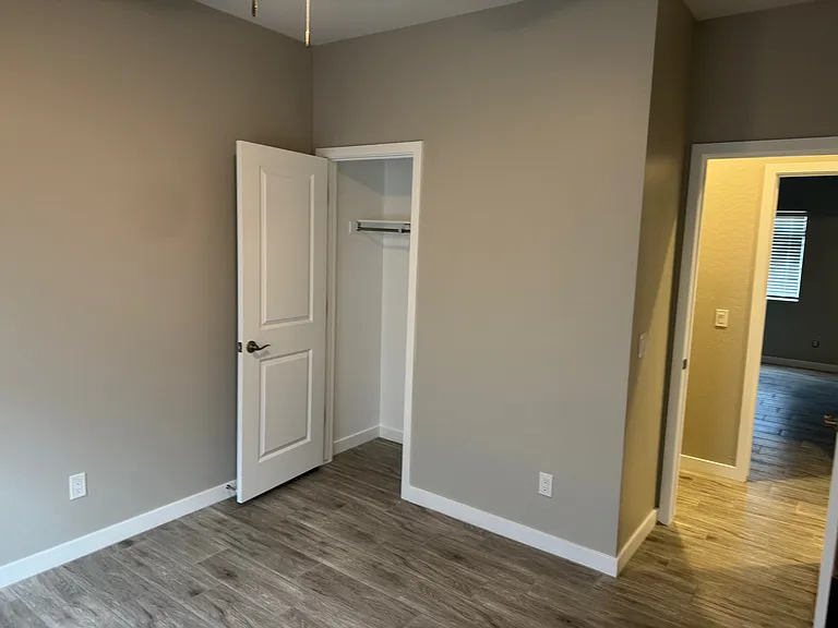 13271 S Lilac Cir #B — Photo 7
