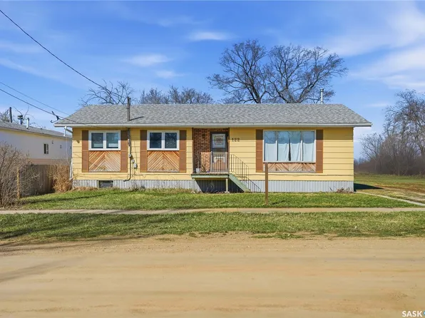 122 1st Street, Chaplin, SK S0H 0S0