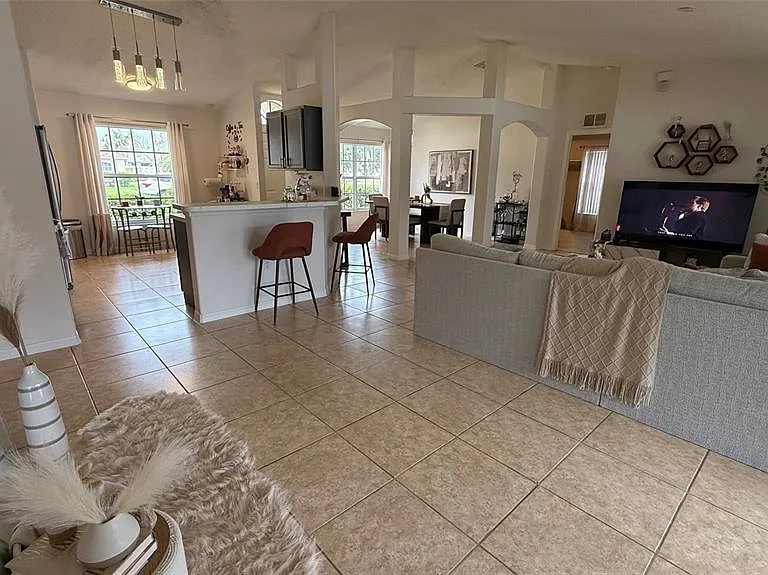 1381 Fallwood Dr — Photo 15