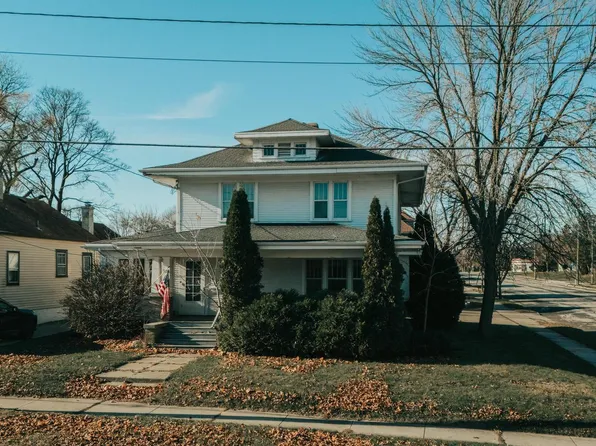 736 North 9th STREET, Manitowoc, WI 54220