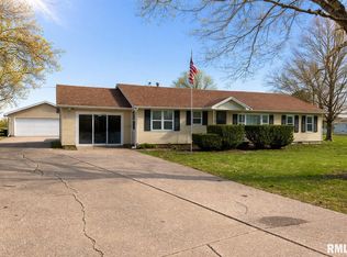 12144 N 1050th Rd, Macomb, IL 61455