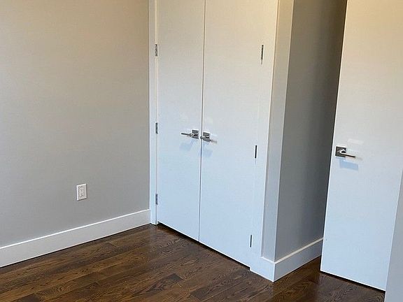 3rd image of 1020 President St #4II